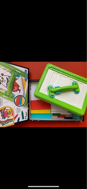  Beden Clementoni Monster Drawings