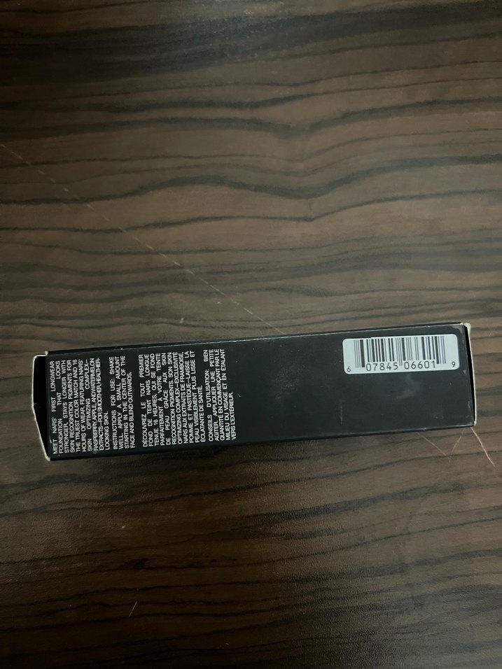 NARS Bej Sıvı Fondöten - Görsel 3