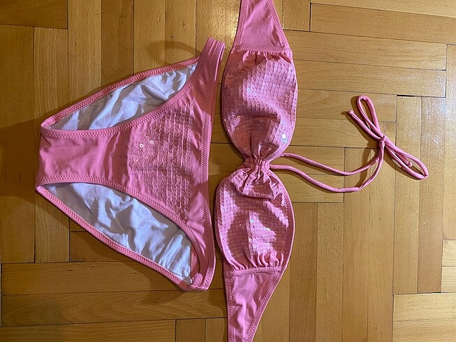 Pembe bikini