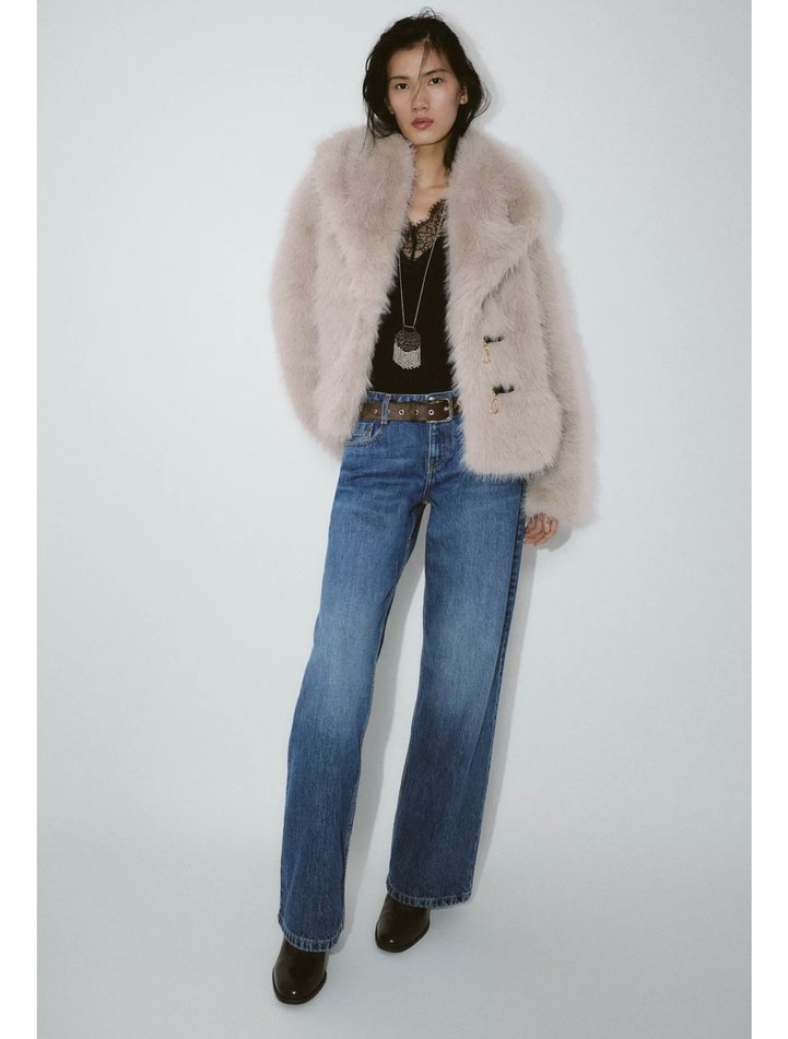 Zara kısa tüylü süslü düğmeli kaban - Görsel 4