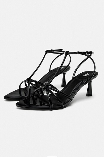 40 Beden siyah Renk Zara bağcıklı bantlı sandalet