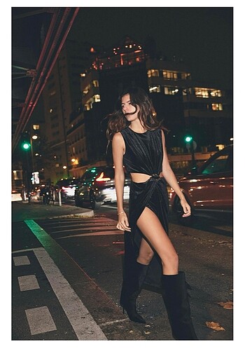 xs Beden siyah Renk Zara midi kadife elbise