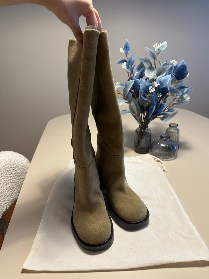 Zara %100 deri süet çizme - Görsel 4