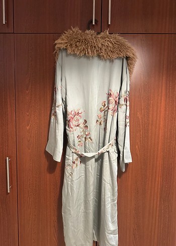 Zw collection nakışlı suni kur k yakalı kimono - Görsel 9