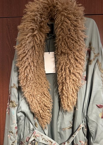 Zw collection nakışlı suni kur k yakalı kimono - Görsel 8