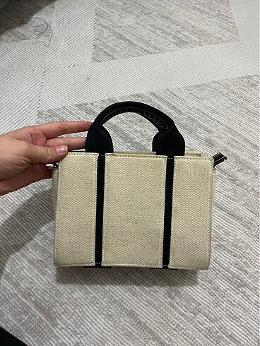 Zara çanta