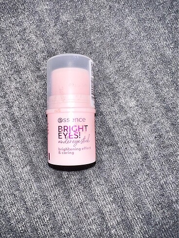 ESSENCE Brıght Eyes Under Eye Stıck
