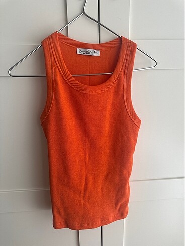 Turuncu atlet body