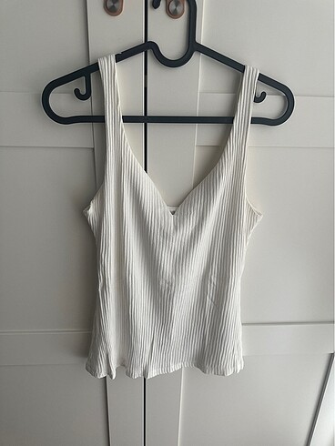 H&M beyaz triko