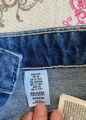 Kadın Mavi Rahat Kesim Denim Şort - Görsel 2