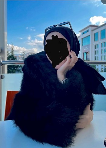 Kürk Detaylı Siyah Midi Kapüşonlu Mont - Görsel 7