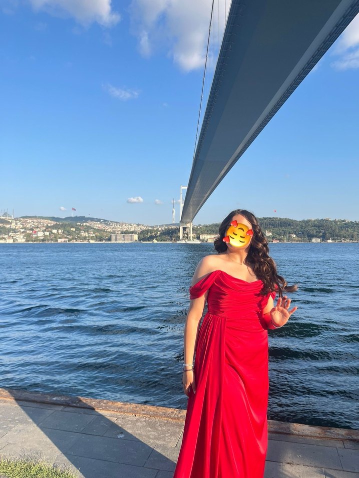 Kırmızı Drapeli Midi Abiye Elbise - Görsel 2