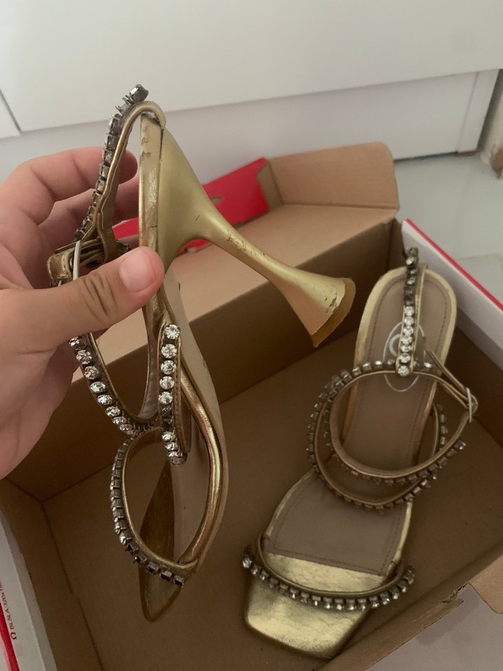 Altın Renkli, Taş İşlemeli Dolgu Topuklu Kadın Abiye Ayakkabı - Görsel 4