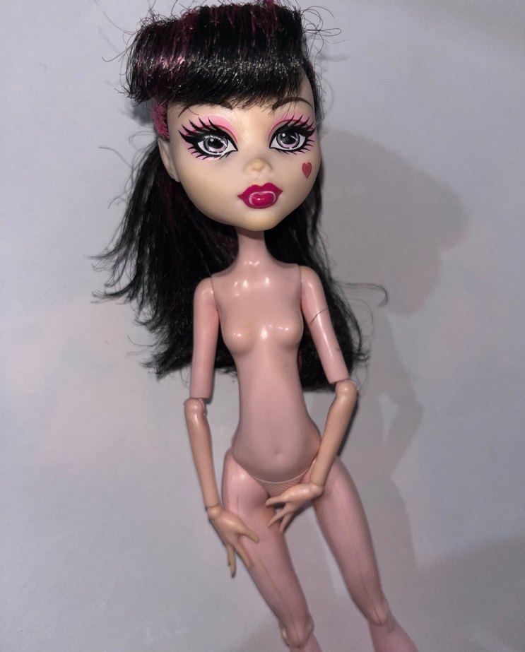 Monster High Draculaura Gen 1 Bebek - Görsel 3