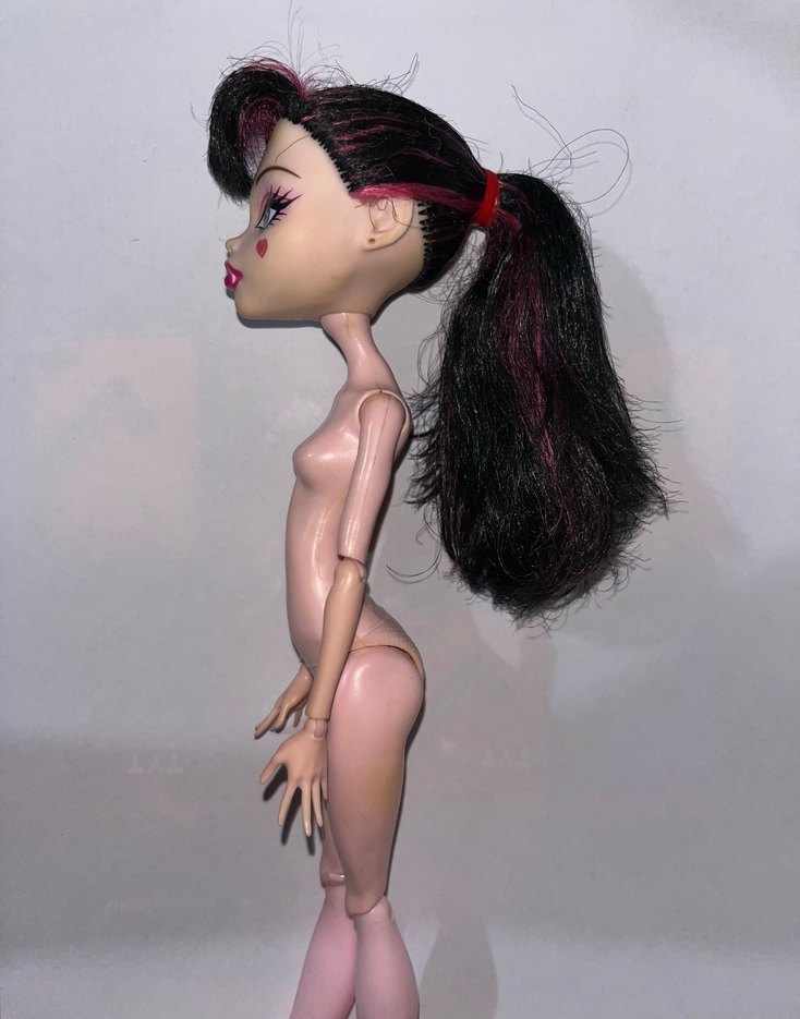 Monster High Draculaura Gen 1 Bebek - Görsel 4