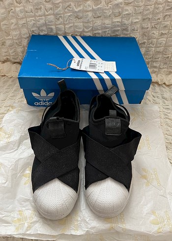 Adidas 37