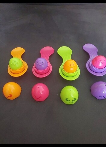 Diğer Renkli Yumurta / Tomy Toomies 12 Parça