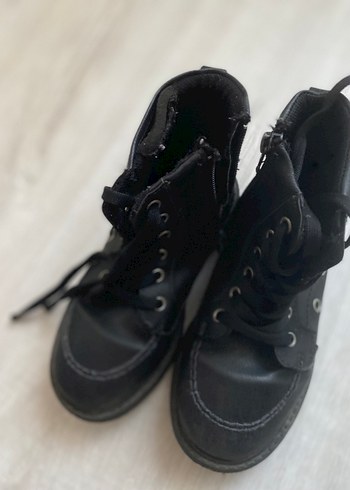 Siyah Bağcıklı Erkek Çocuk Motorcu Botu - Görsel 2