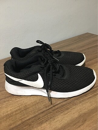 Nike spor ayakkabı