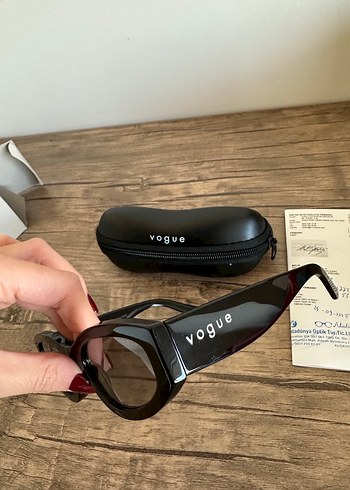 Beden siyah Renk Siyah Parlak Vogue Kadın Gözlüğü