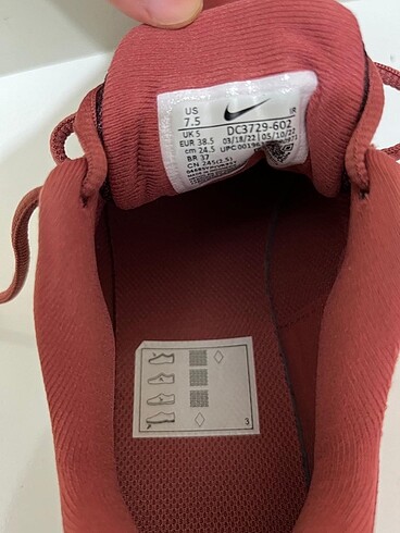 37,5 Beden bordo Renk Nike ayakkabı