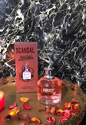 Scandal parfüm
