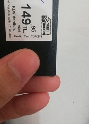 44 Beden Etiketli Beyaz kolları ve göğüs kısmı haki parlamalı bluz