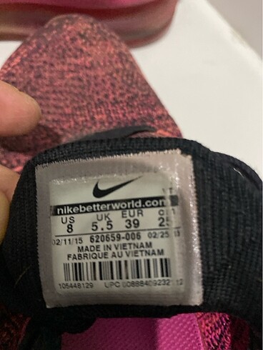 39 Beden pembe Renk Pembe siyah 39 numara Nike