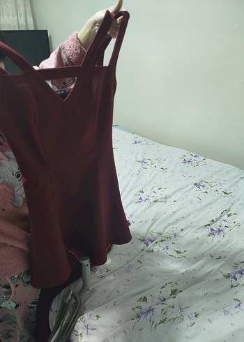 V Yaka Bordo Midi Elbise - Görsel 4