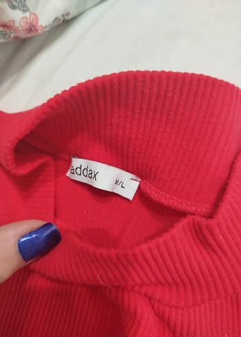 Kırmızı Yüksek Yakalı Kolsuz Bluz - Görsel 3