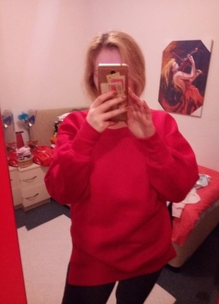 bershka salaş kırmızı sweatshirt