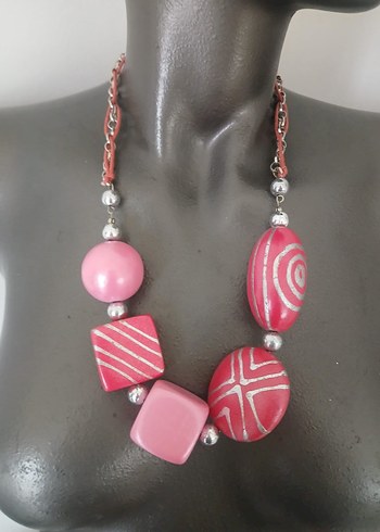 Pembe Boncuklu Bohem Uzun Kolye