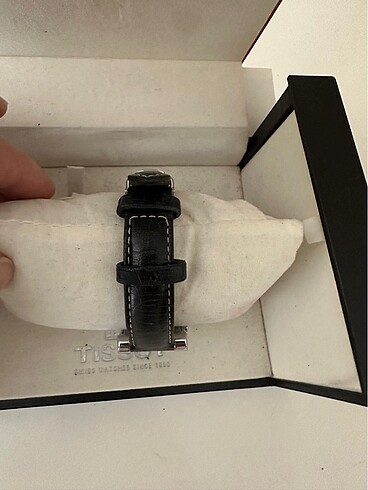 Beden Tissot deri kayışlı saphire cam orjinal saat