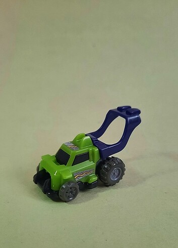 Kinder sürpriz oyuncakları 