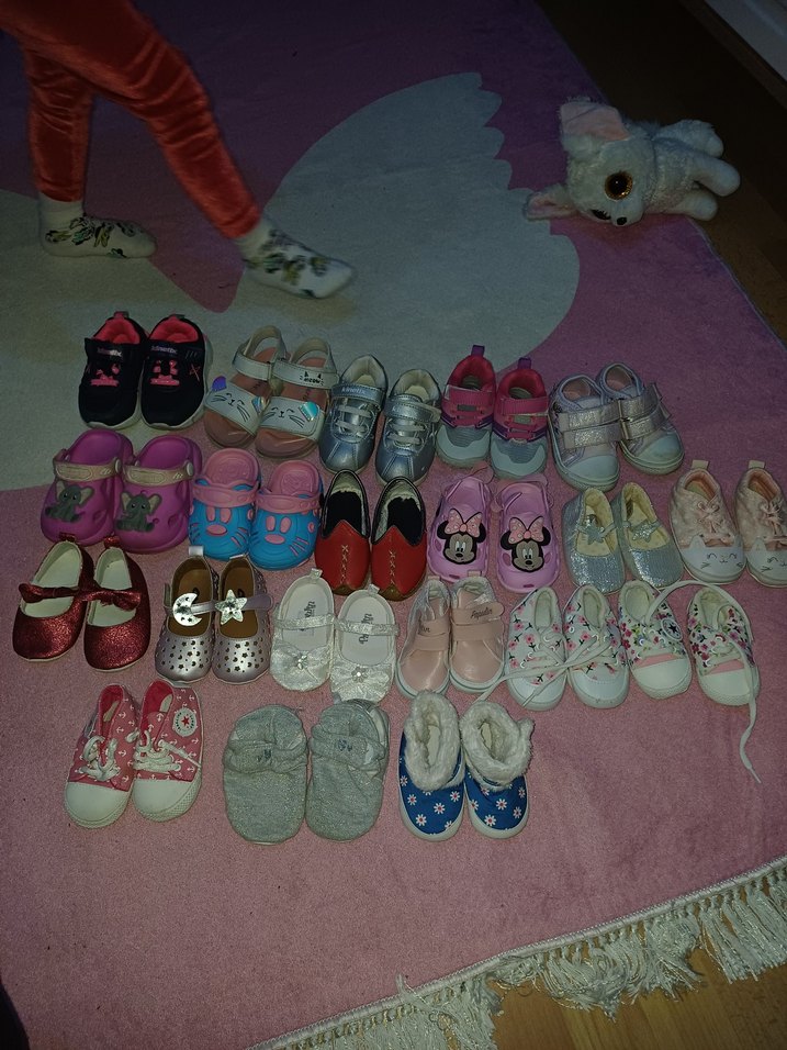 Kız Çocukları için Pembe Cırt Cırtlı Terlik - Görsel 2