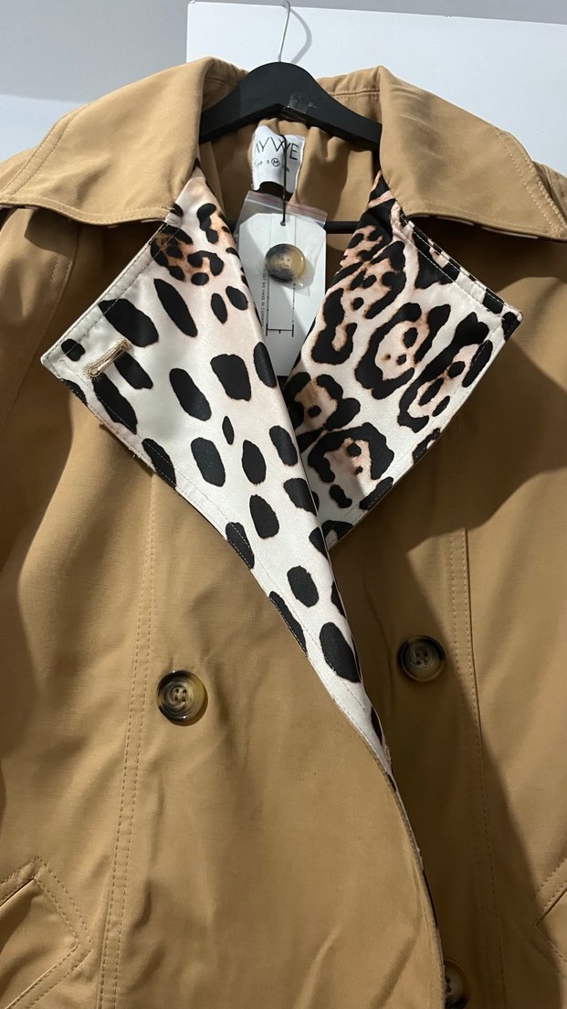 Leopar Desenli Bej Uzun Trençkot - Görsel 2