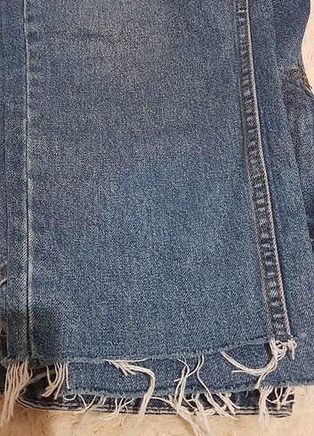 42 Beden Yırtık Jean
