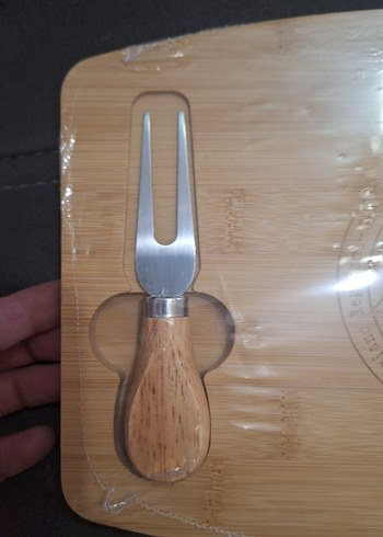 Bambu Peynir Kesme Tahtası ve Çatal Seti - Görsel 2