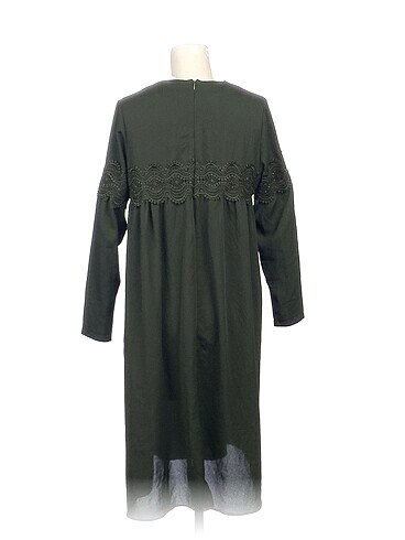 42 Beden PreLoved Günlük Elbise %70 İndirimli.