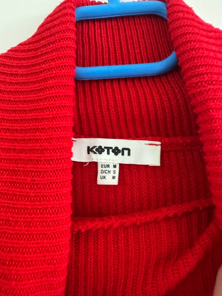 Kırmızı Boğazlı Örgü Kadın Kazak - Görsel 2