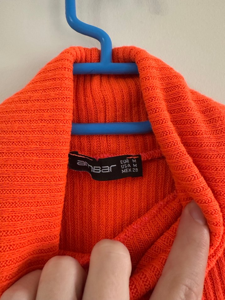 turuncu Boğazlı Kolsuz Triko Süveter - Görsel 2