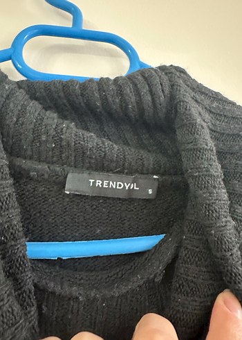 Kadın Siyah Boğazlı Triko Kazak - Görsel 2