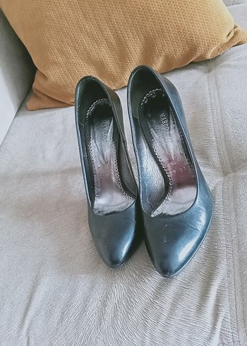 Parlak Siyah Rugan Stiletto Topuklu Kadın Ayakkabı - Görsel 7