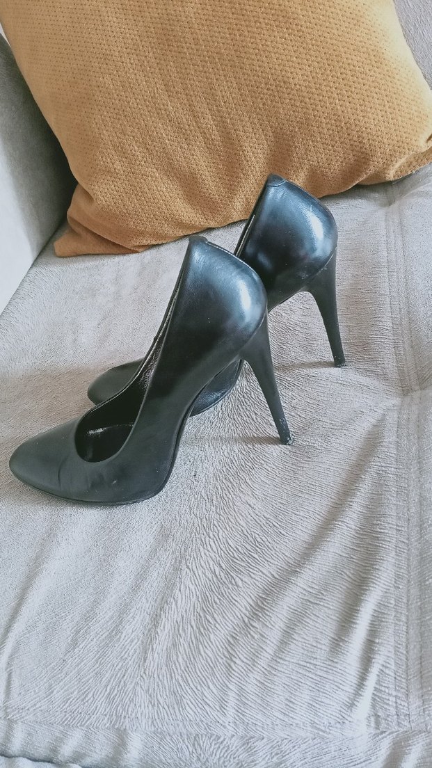 Parlak Siyah Rugan Stiletto Topuklu Kadın Ayakkabı - Görsel 4