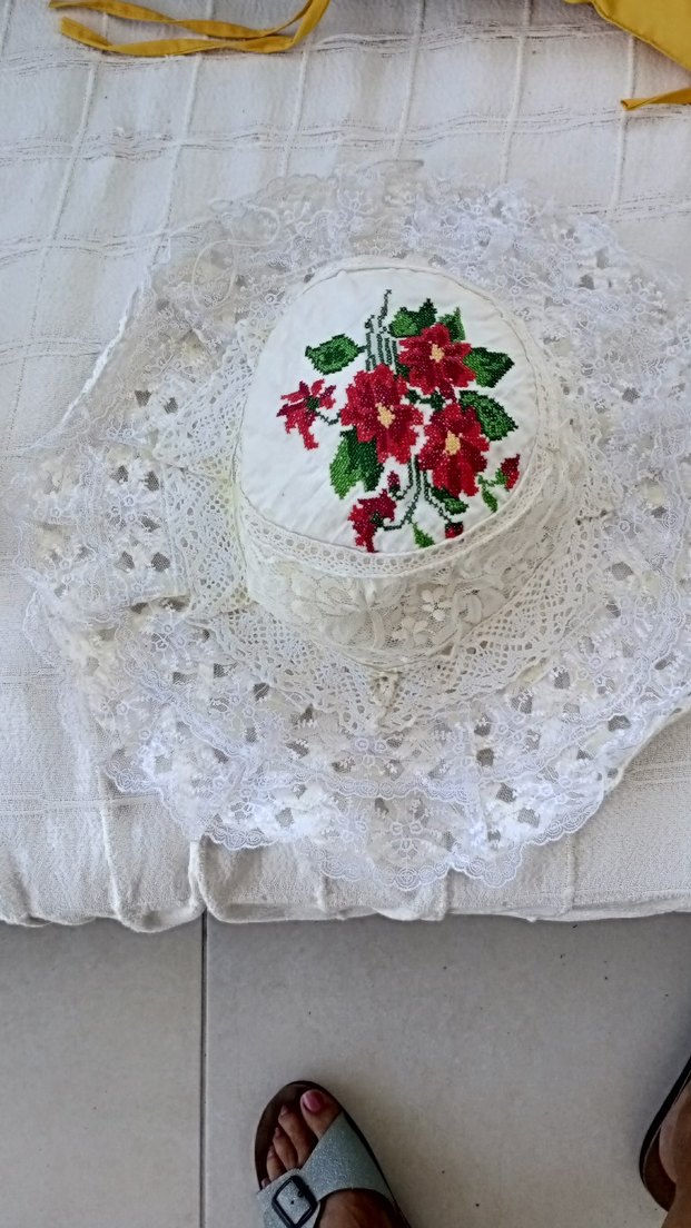 Nakışlı Çiçek Desenli Dantel Şapka - Görsel 3