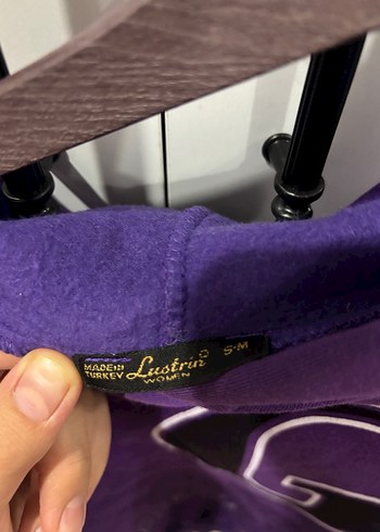 Mor Kapüşonlu Baskılı Sweatshirt - Görsel 2