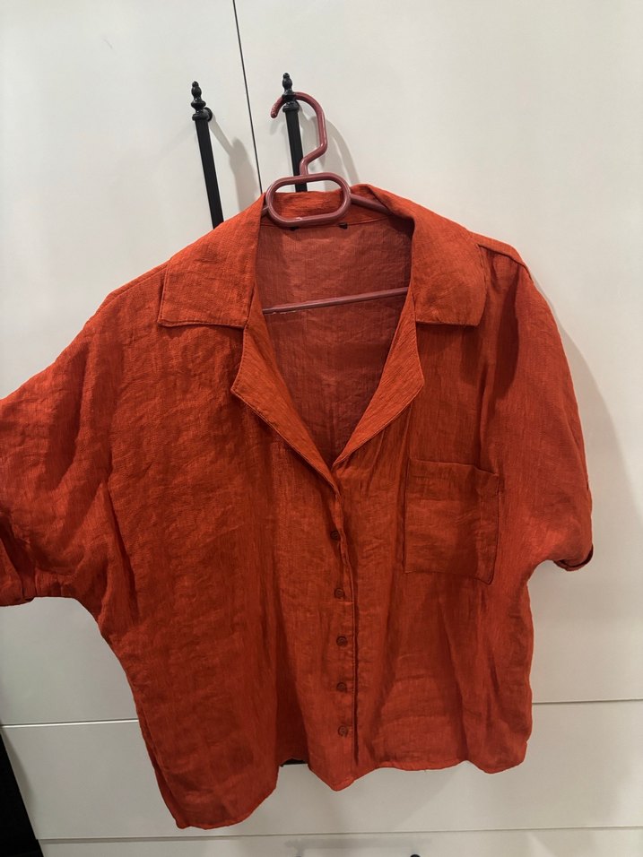Düğmeli Kırmızı Keten Kadın Gömlek - Görsel 2