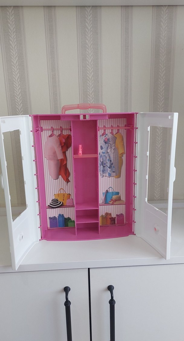 Pembe Barbie Kıyafet Dolabı - Görsel 2