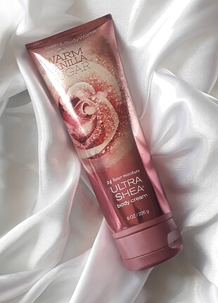 Bath and body works Warm vanilla sugar vücut losyonu.