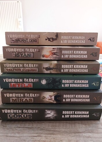 The Walking Dead 6lı seri hiç okunmadı yenidir